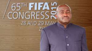 El presidente de la Federaci&oacute;n Liberiana quiere suceder a Blatter