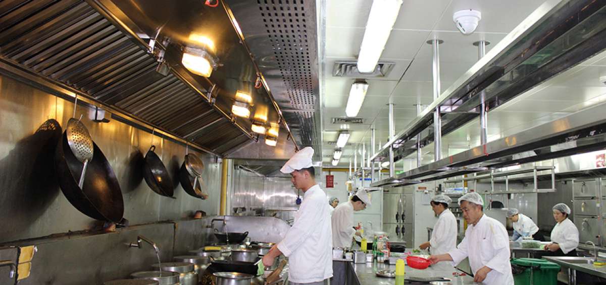 La plataforma de inteligencia, que ya funciona en Shangh&aacute;i, descubre si falta higiene en los trabajadores. Tiene el control absoluto de las cocinas.
