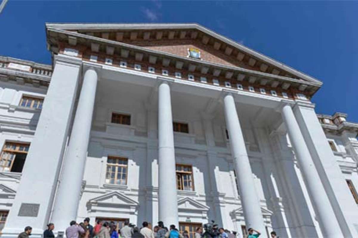 El edificio del colegio Mej&iacute;a es parte del patrimonio de la ciudad. El inmueble tiene m&aacute;s de 100 a&ntilde;os- Foto: Archivo / El Tel&eacute;grafo