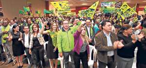 El centro de convenciones Quitumbe, en la capital, luci&oacute; ayer repleto de las autoridades locales de PAIS que escucharon a Rafael Correa y otros dirigentes. Foto: Cortes&iacute;a / Presidencia de la Rep&uacute;blica