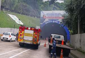 Cierre del túnel Guayasamín por el incendio de un vehículo