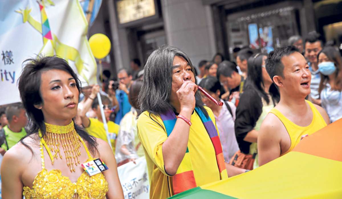 En China, al igual que en otros pa&iacute;ses, la presi&oacute;n social contra los transexuales es intensa y hay riesgo de que su familia los repudie o los obligue a casarse. AFP