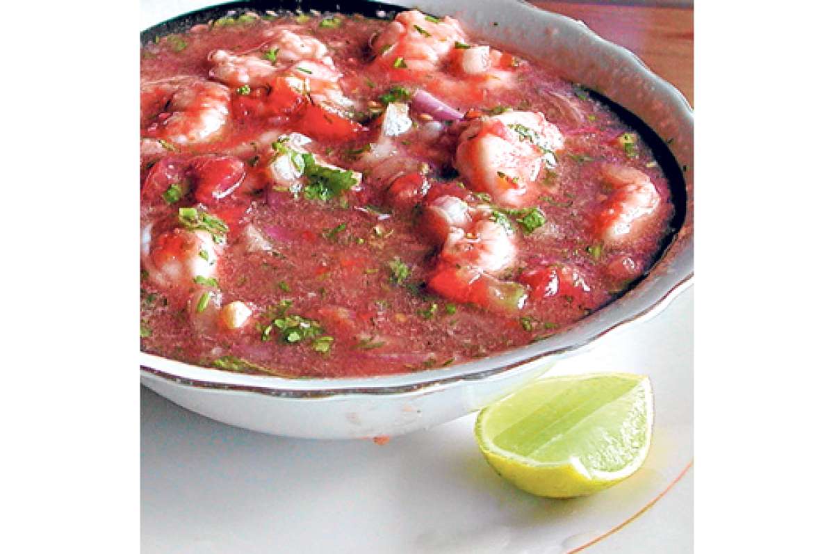 Mariscos a la carta en mercado de los Sauces