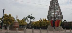 Con el apoyo de la Municipalidad de Guayaquil,  esta parroquia urbana tiene varios sectores regenerados. El parque central es uno de los principales atractivos.