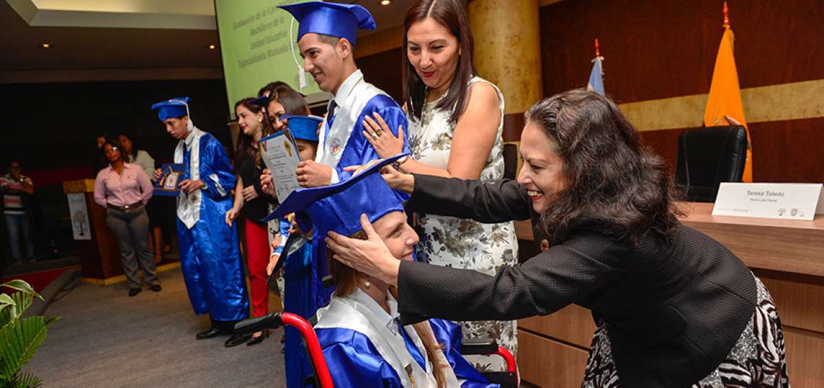 Lesly San Andr&eacute;s logr&oacute; graduarse pese a que una enfermedad le impidi&oacute; asistir algunas veces. Sin embargo, ella se sobrepuso y pas&oacute; todas las pruebas.