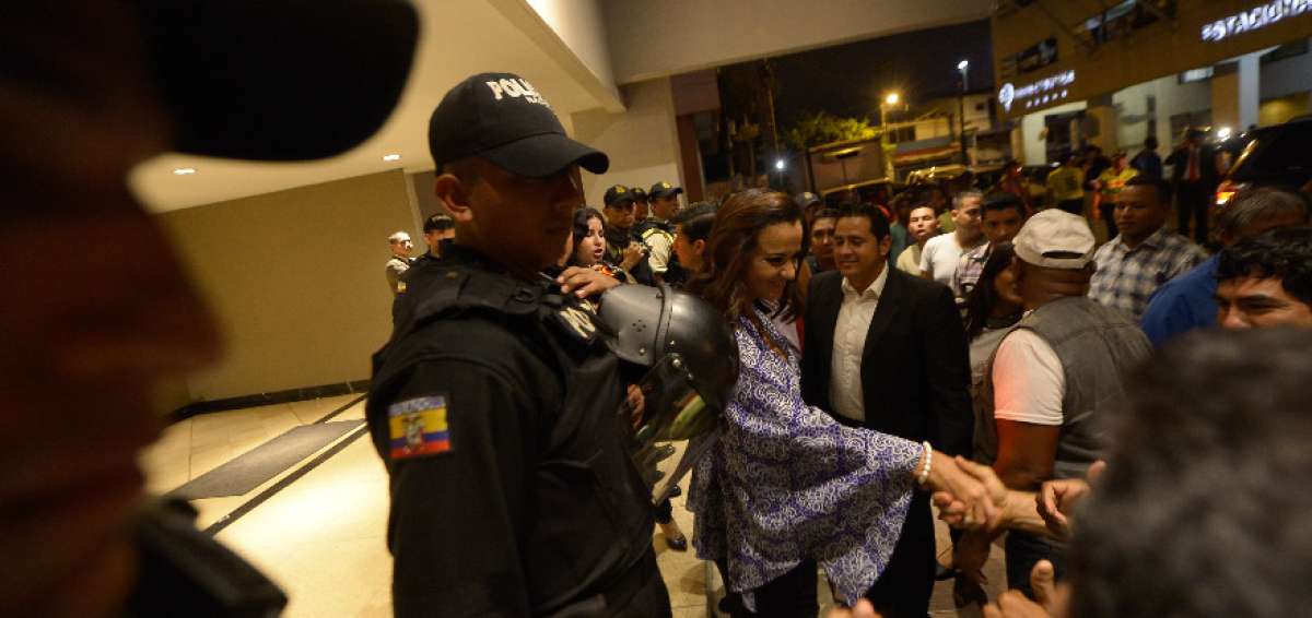 La asamble&iacute;sta de AP Marcela Agui&ntilde;aga fue una de las asistentes al acto en homenaje a Jorge Glas.
