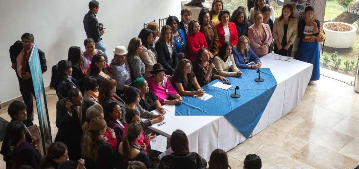 Las asistentes conformaron mesas de di&aacute;logo para discutir temas relacionados con paridad y representaci&oacute;n pol&iacute;tica.