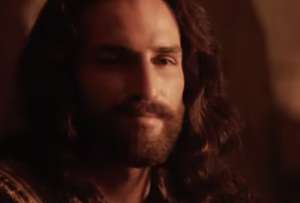 Así luce Jim Caviezel, quien encarnó a Jesús en La Pasión de Cristo