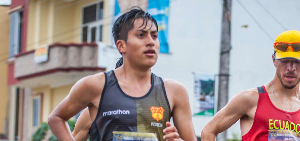 El atleta ecuatoriano Jonathan Amores finaliz&oacute; segundo en los 20 km del Campeonato Nacional de marcha realizado en Suc&uacute;a, en marzo.