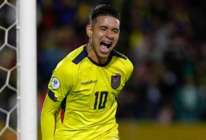 Kendry Páez no jugará los amistosos con la selección de Ecuador