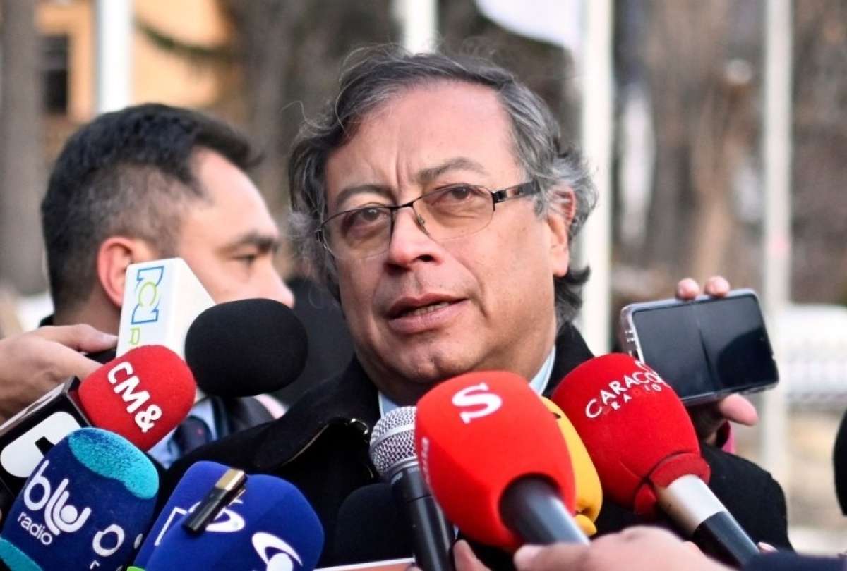 Petro pide una respuesta de la OEA ante la actuación policial en Perú