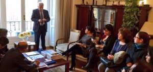 En este caso las autoridades de Ecuador investigan 2 presuntos delitos. Hoy el Fiscal General se reuni&oacute; en Madrid con ecuatorianos perjudicados. 