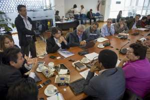 Los trabajadores analizaron los derechos colectivos en la Asamblea. Foto: Fernando Sandoval/ EL TEL&Eacute;GRAFO