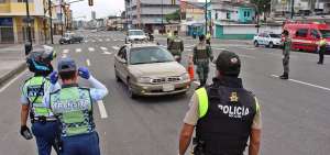 COE cantonal pide liberar circulaci&oacute;n vehicular los domingos en Guayaquil