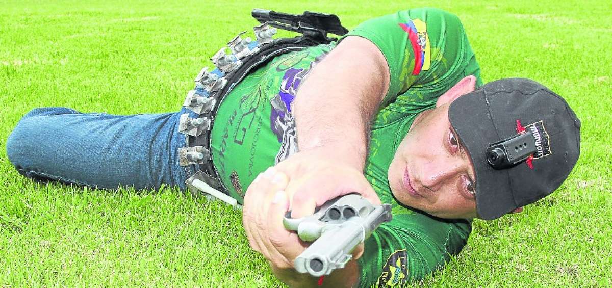 L&oacute;pez Tugendhat es especialista en armas de fuego cortas, participa en rev&oacute;lver est&aacute;ndar; tiene el respaldo de Concentraci&oacute;n Deportiva de Pichincha (CDP). 