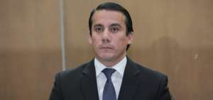 Ricardo Zambrano dej&oacute; la Secretar&iacute;a Ejecutiva de Alianza PAIS por decisi&oacute;n de la directiva nacional del movimiento, que se reuni&oacute; la noche del mi&eacute;rcoles 18 de julio. 