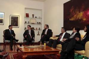  En la cita estuvieron presentes adem&aacute;s del alcalde los representantes de los organismos que apoyan la construcci&oacute;n del Metro de Quito. Foto:  Cortes&iacute;a Municipio de Quito
