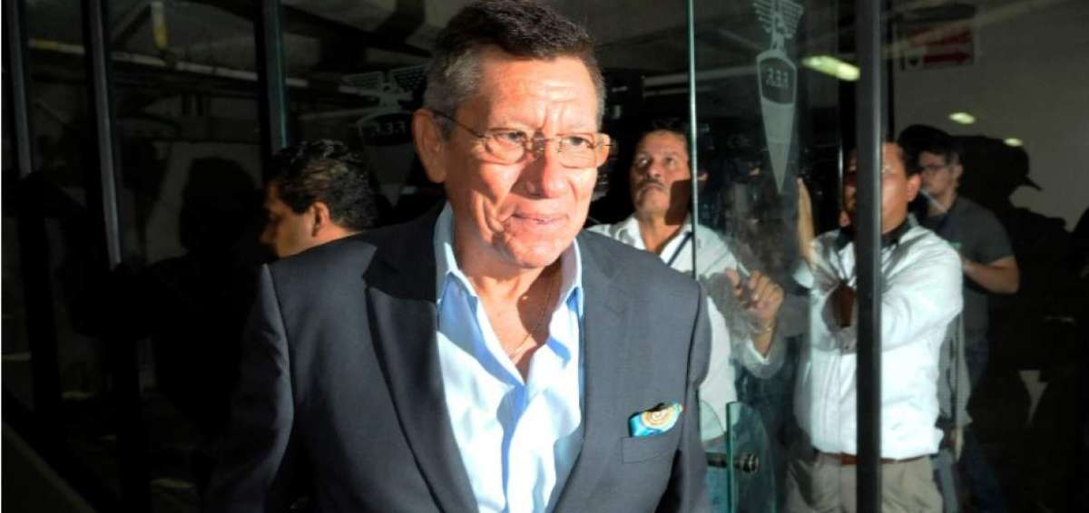 Carlos Villac&iacute;s asumi&oacute; de forma interina la presidencia de la FEF, luego de que Luis Chiriboga fuese investigado por la justicia.