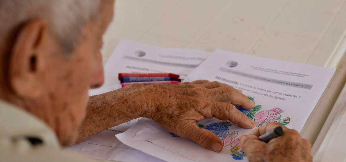 Nuestra sociedad tiende a utilizar expresiones peyorativas para referirse a la persona anciana, en los &uacute;ltimos a&ntilde;os, conscientes de ello, se ha buscado alternativas pol&iacute;ticamente correctas.