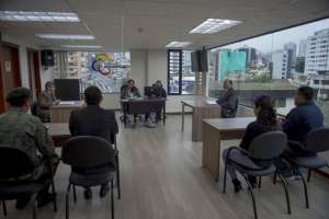 Las 9 salas de audiencias de la unidad de tr&aacute;nsito en Quito est&aacute;n equipadas con sistemas de audio y video. Foto: Fernando Sandoval / El Tel&eacute;grafo