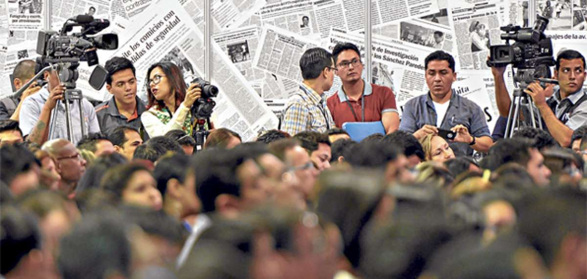 La II Cupre convoc&oacute; a estudiantes de comunicaci&oacute;n social de todo el pa&iacute;s, atra&iacute;dos por la oportunidad de conocer  de cerca c&oacute;mo funcionan los medios y escuchar a conferencistas internacionales. Fotos: William Orellana / El Tel&eacute;grafo.
