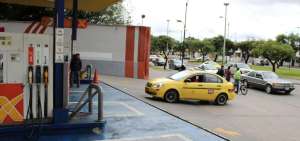 Gasolina se vende con normalidad en Cuenca