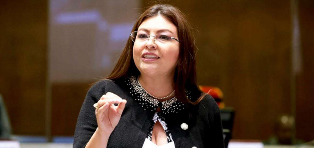 Esp&iacute;n (foto) y Cadena fueron procesadas por visitar sin autorizaci&oacute;n en la c&aacute;rcel a la exagente Diana Falcon.