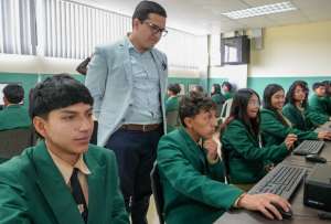 Los docentes pueden inscribirse en el Concurso de M&eacute;ritos y Oposici&oacute;n en Educaci&oacute;n General B&aacute;sica. 