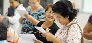 Los pacientes de la casa de salud llenaron crucigramas y sopas de letras. Adem&aacute;s, recibieron un manual para el manejo de personas que tienen la enfermedad.