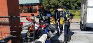 Motocicletas y sus conductores tambi&eacute;n fueron sancionados.