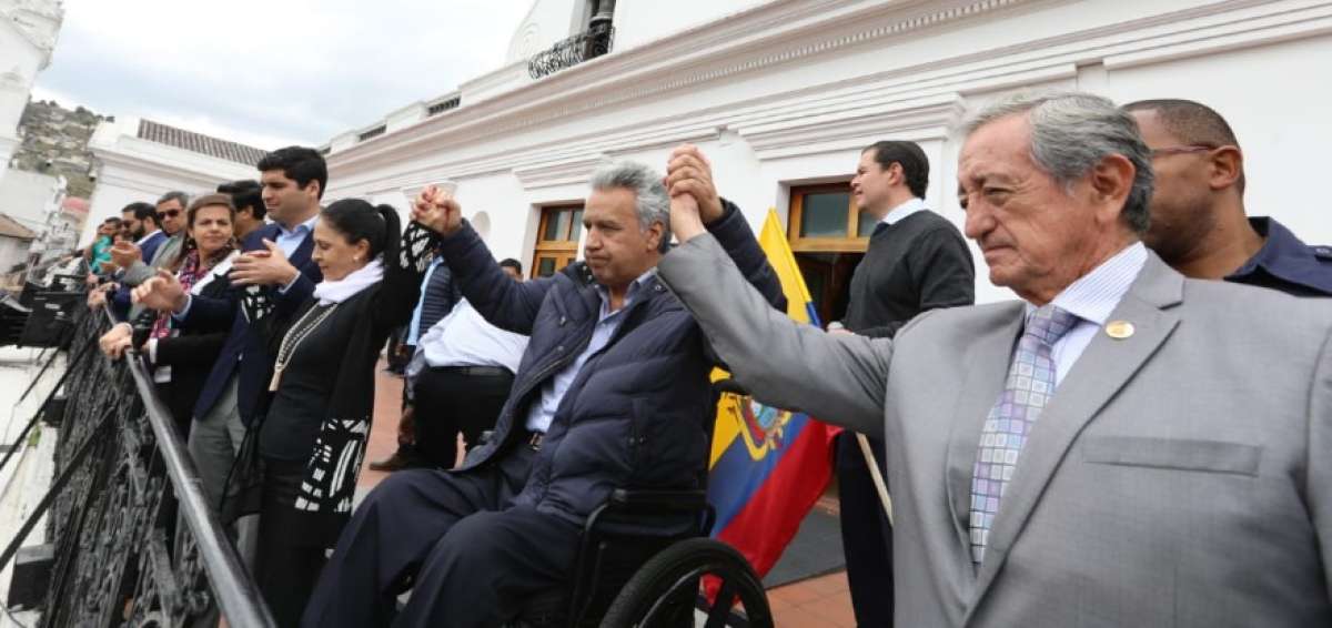 Moreno hace un llamado a la paz en la Plaza de la Independencia