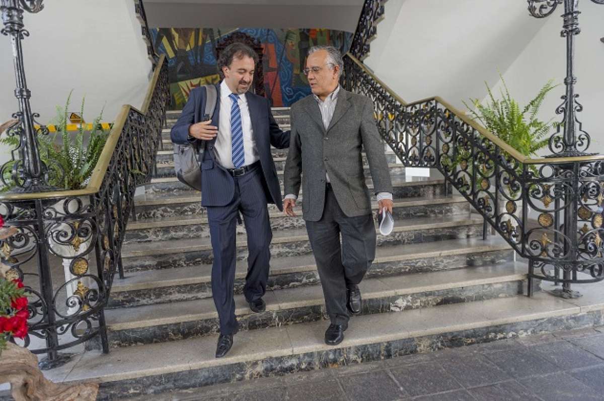 Los integrantes de la organizaci&oacute;n se reunieron hoy en el Palacio de Carondelet. Foto: Fernando Sandoval/ EL TEL&Eacute;GRAFO