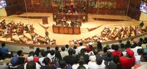 A la Asamblea acudieron representantes de los trabajadores del sector pesquero y acu&iacute;cola. Los legisladores escucharon sus necesidades.