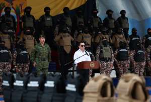 &quot;No dejaremos que frenen el cambio&quot;: Presidente Noboa convocó a marcha pacífica contra decisiones de la Corte Constitucional