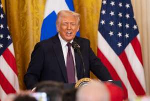 El presidente estadounidense Donald Trump continuará con su política de &quot;reciprocidad&quot; contra el gigante asiático. 