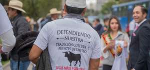 En la convocatoria estuvieron ganaderos, toreros y comerciantes del pa&iacute;s. Ellos se desplazaron en la ma&ntilde;ana de ete lunes 3 de diciembre hasta la Plaza Grande.