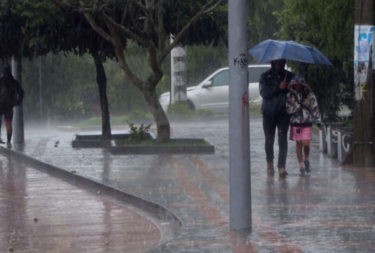 El pron&acute;Quito: alta probabilidad de lluvias en la tarde.