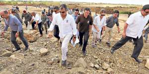 En el sector donde se oficiar&aacute; la misa, en el parque Samanes, se aceleran las obras de compactaci&oacute;n de tierra. Foto: Cortes&iacute;a / Presidencia de la Rep&uacute;blica