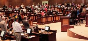La Asamblea analizar&aacute; las sanciones luego de que termine la indagaci&oacute;n fiscal sobre 6 legisladores.