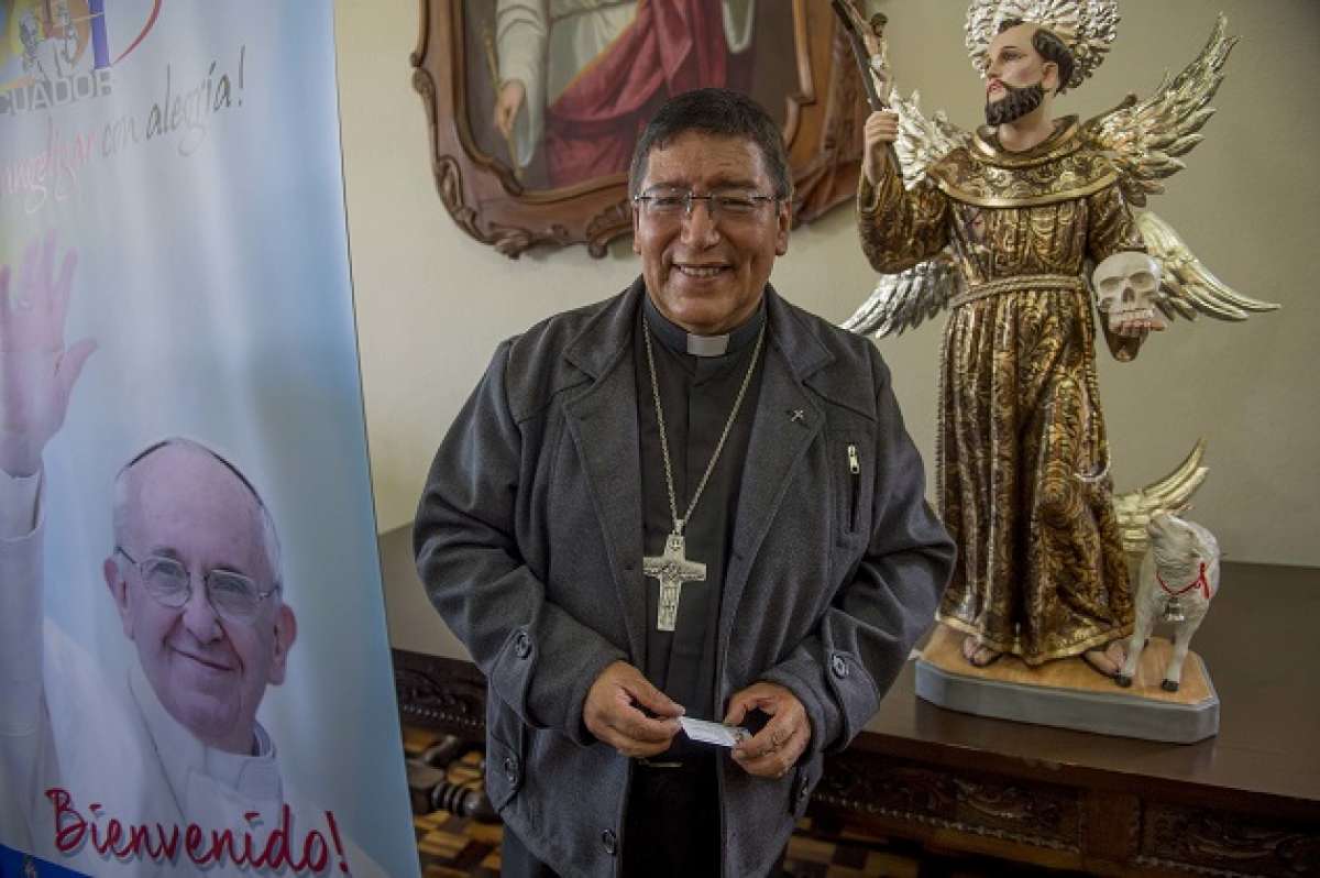 La imagen de San Francisco de As&iacute;s fue elaborada por artesanos de San Antonio de Ibarra. Foto: Fernando Sandoval/ El TEL&Eacute;GRAFO