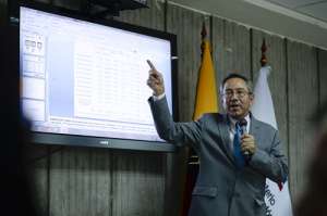 Augusto Espinosa, ministro de Educaci&oacute;n, explic&oacute; c&oacute;mo ser&aacute; el proceso para los docentes. Foto: Andr&eacute;s Darquea/ El Tel&eacute;grafo