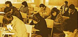 El 13,5% de 27.721 becarios no concluy&oacute; sus estudios