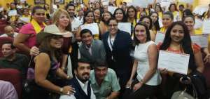 En Daule, 350 artesanas se incorporaron en belleza, corte y confecci&oacute;n, primeros auxilios y manualidades. Recibir&aacute;n apoyo de la banca p&uacute;blica.