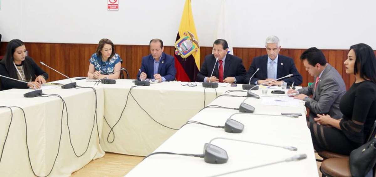 Arranc&oacute; la investigaci&oacute;n legislativa contra Sof&iacute;a Esp&iacute;n