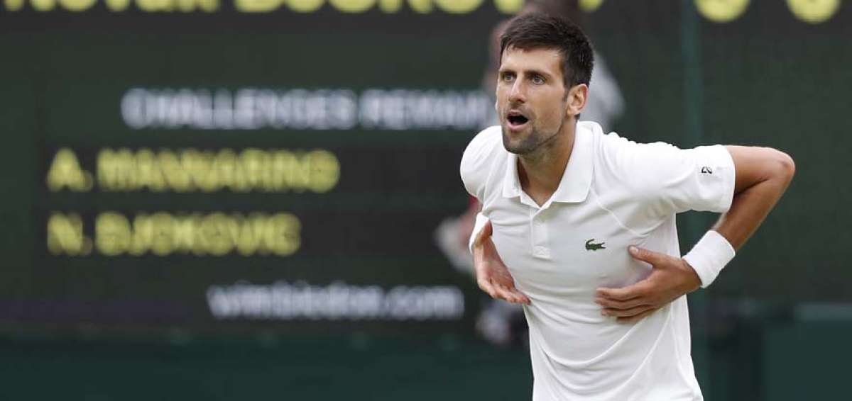 Djokovic bate a Mannarino y pasa a cuartos de Wimbledon