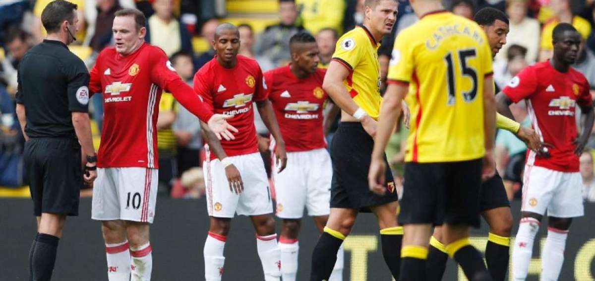 Manchester United ahonda su crisis ante el Watford
