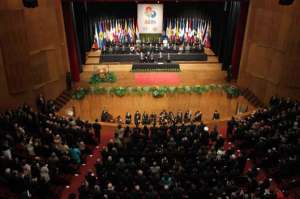 Los representantes de los pa&iacute;ses miembros de la Organizaci&oacute;n de los Estados Americanos (OEA) posan para la foto oficial, luego de que concluy&oacute; la Asamblea General de Asunci&oacute;n. Foto: EFE.