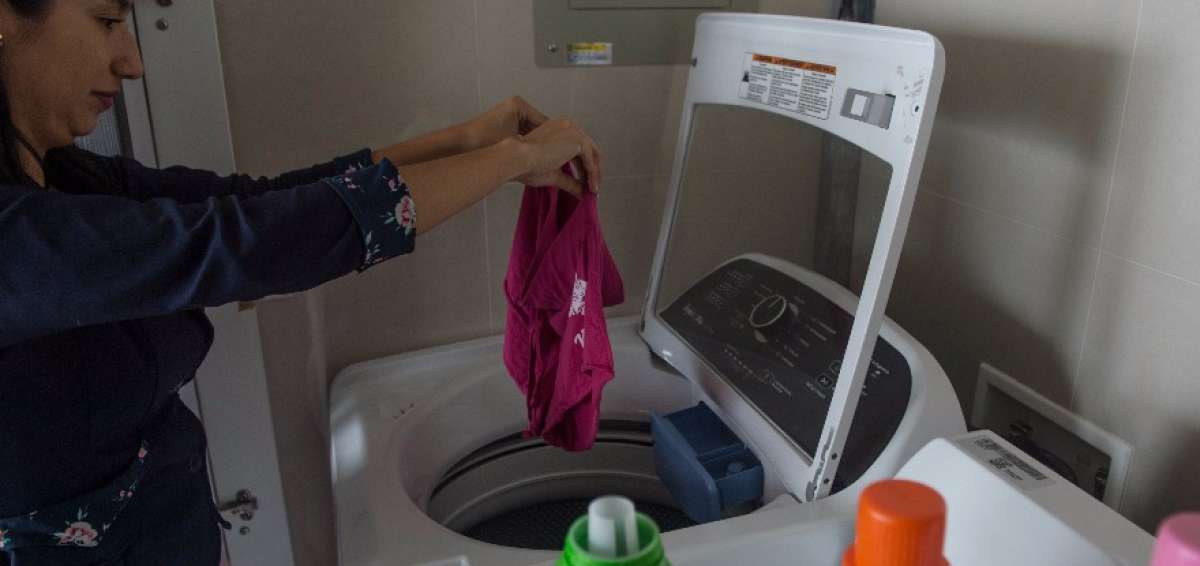 Tres consejos para cuidar la ropa deportiva al momento de lavarla