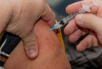 Se reducen los tiempos para refuerzos de vacuna contra covid-19