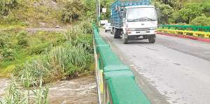 El puente sobre el r&iacute;o Culapach&aacute;n es uno de los sectores en donde han ocurrido accidentes de tr&aacute;nsito. Foto: Jos&eacute; Miguel Castillo / El Tel&eacute;grafo